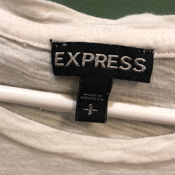 Express Basic Tee - Picture 4 of 5